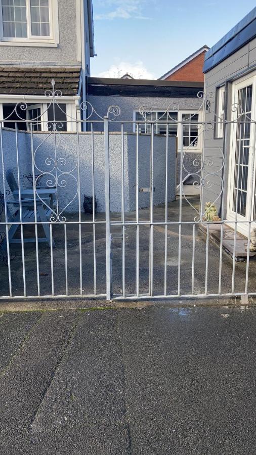 Apartmán Roblins Nest Ammanford Exteriér fotografie